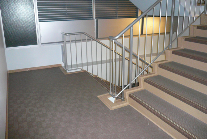 施工事例 タキロンマテックス株式会社 床材改修 駐輪場屋根改修